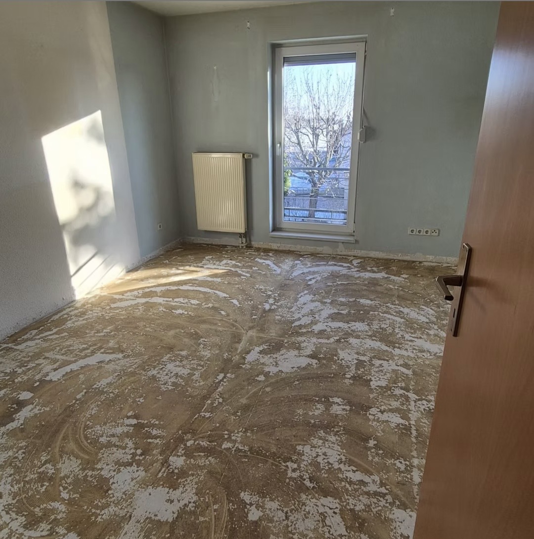 Zimmer mit Teppichentfernung