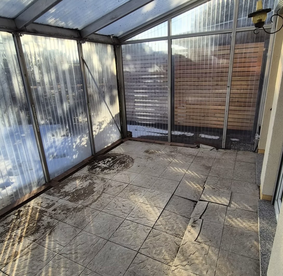 Wintergarten entrümpelt